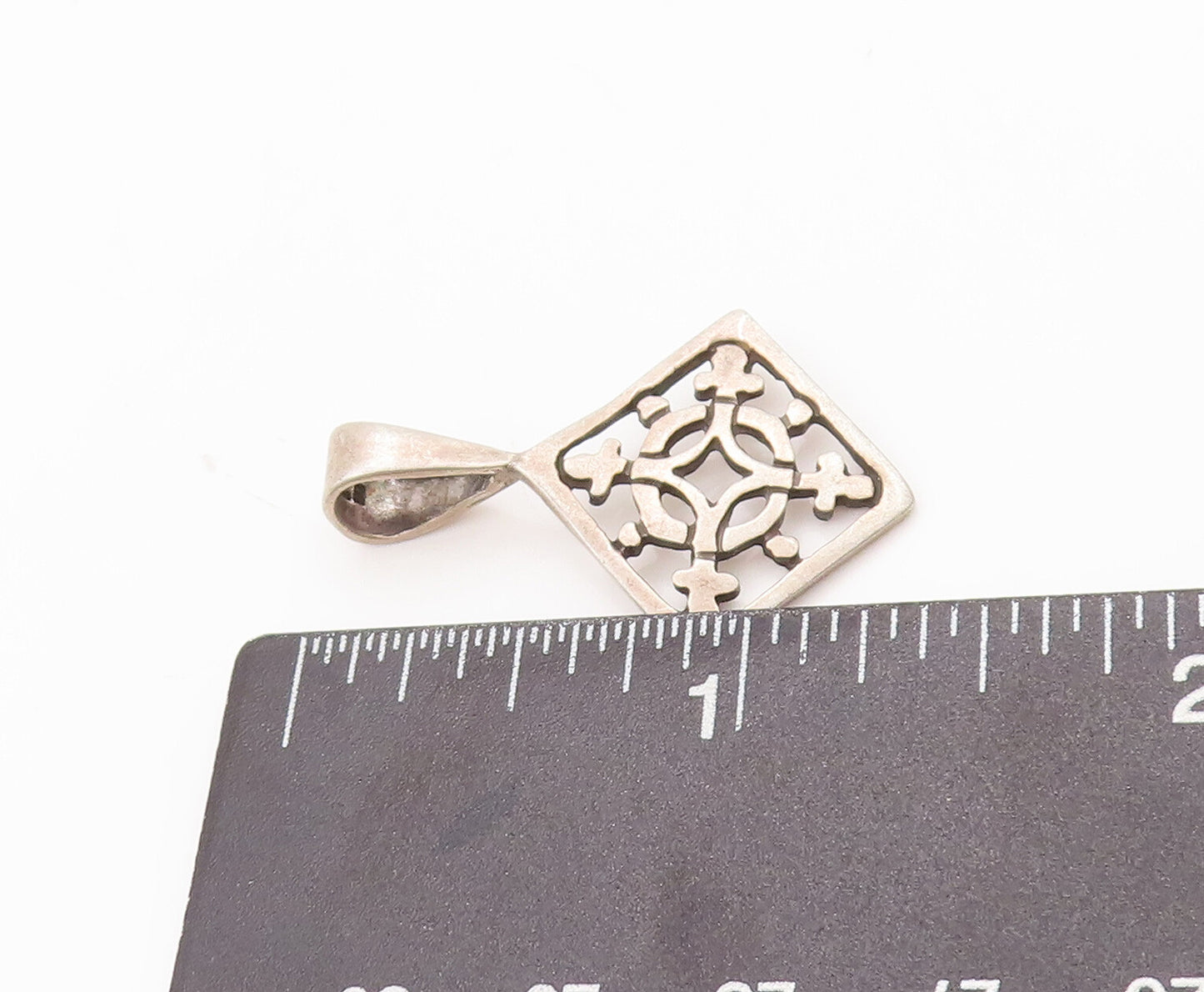 925 Sterling Silver Vintage Pendant Cutout Symmetric Pattern Carved  PT23063