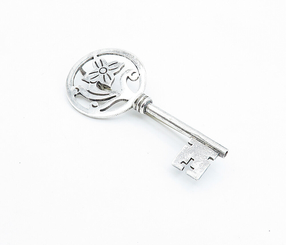 MEXICO 925 Sterling Silver  Vintage Floral Swirl Key Motif Brooch Pin  BP1321