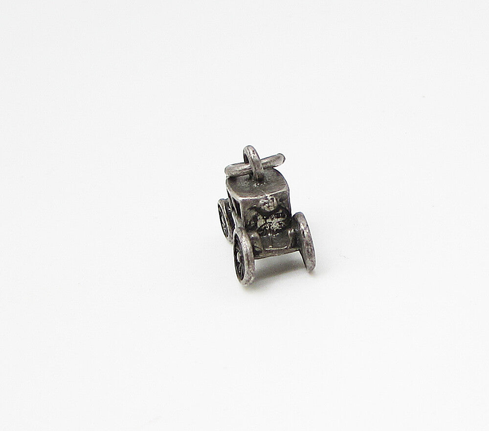 925 Sterling Silver  Vintage Old Fashion Car Charm Pendant  PT2281