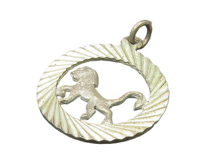925 Sterling Silver  Vintage Petite Open Circle Lion Animal Pendant  PT9366