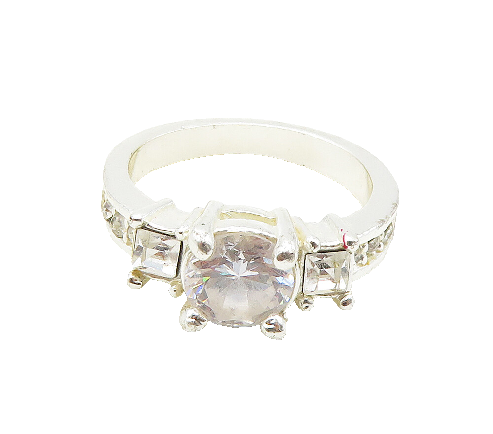 925 Sterling Silver  Graduated Cubic Zirconia Shiny Band Ring Sz 8  RG15717
