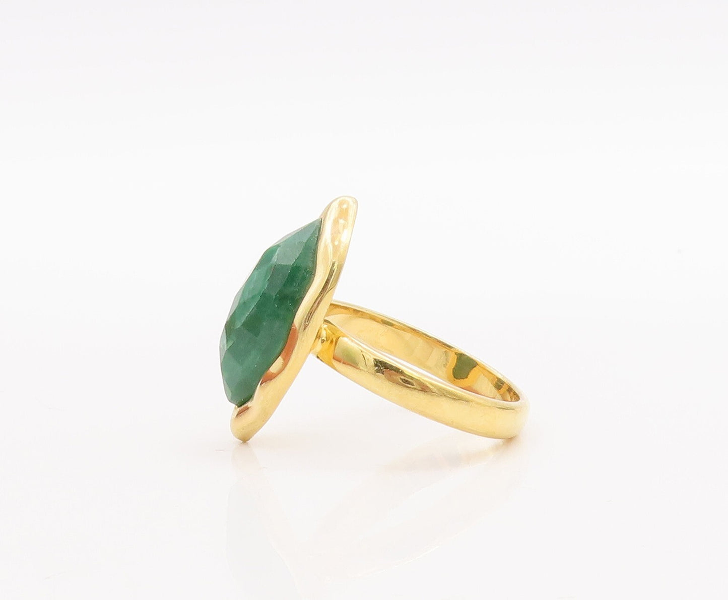 925 Sterling Silver Vintage Ring Gold Plated Marquise Green Gem  Sz 7  RG29417