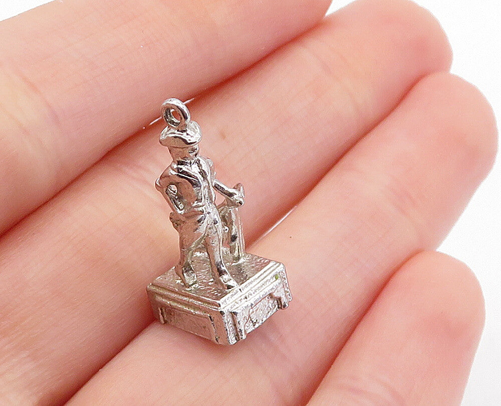 925 Sterling Silver  Vintage Shiny Petite Sculpted Statue Pendant  PT4786