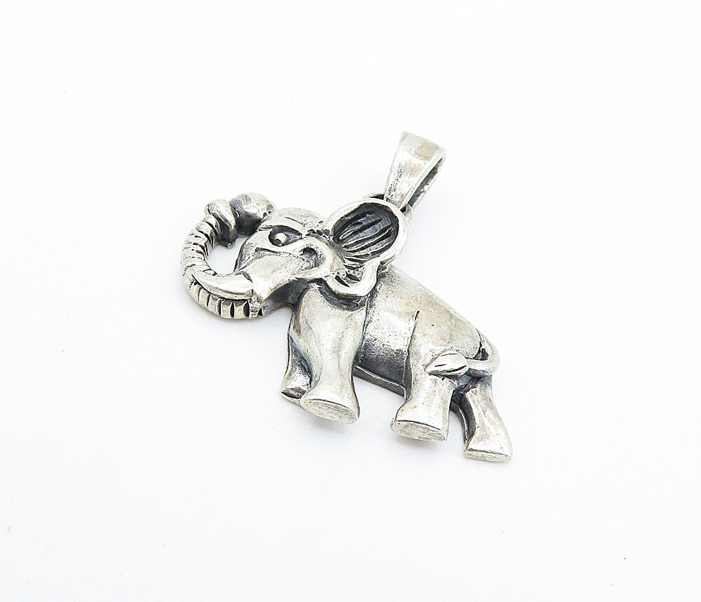 925 Sterling Silver  Vintage Petite Elephant Motif Drop Pendant  PT5608