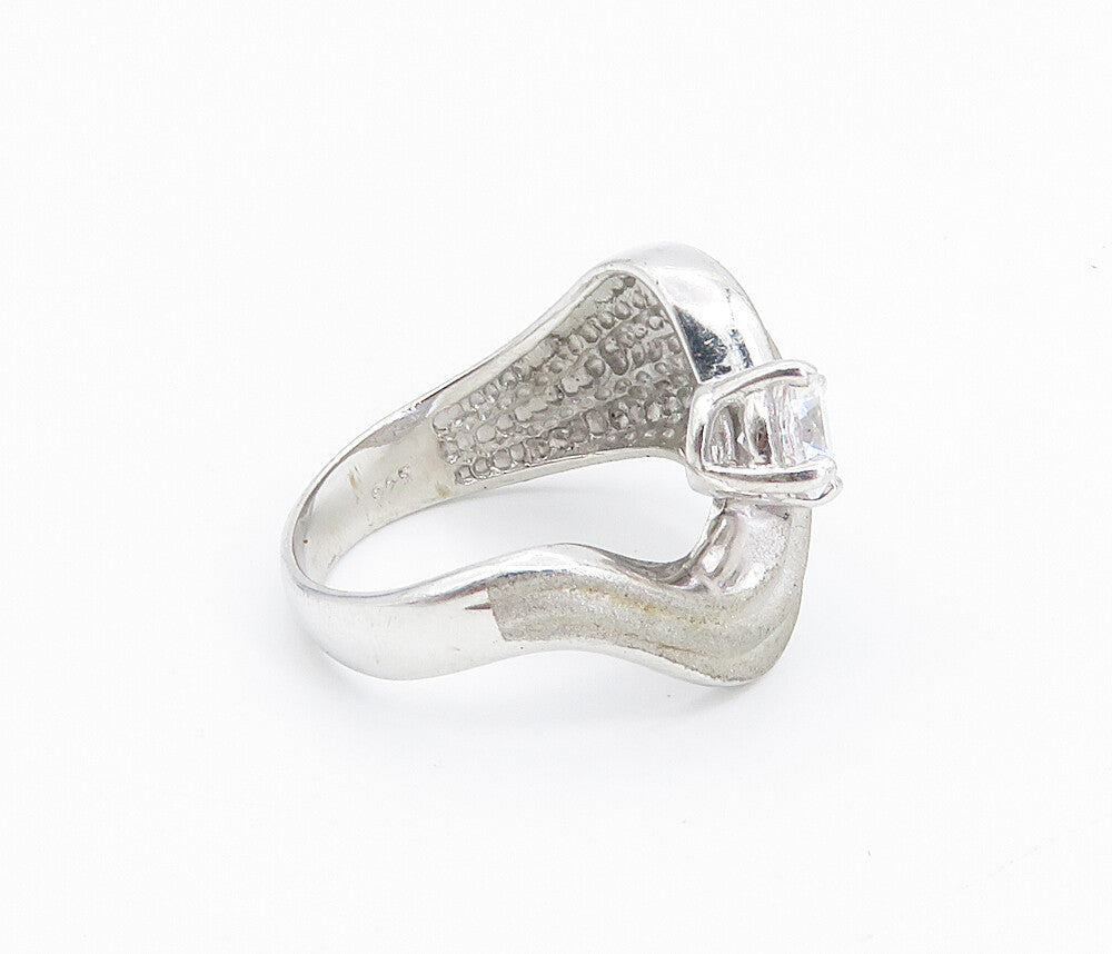 925 Sterling Silver  Prong Set Cubic Zirconia Wavy Band Ring Sz 7  RG8634