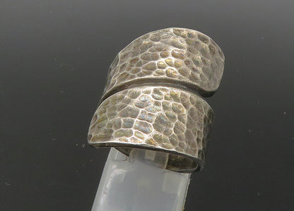 925 Sterling Silver  Vintage Dark Tone Hammered Bypass Ring Sz 8  RG22568