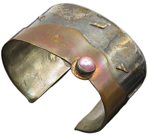925 Sterling Silver  Vintage Pink Pearl Modernist 2 Tone Cuff Bracelet  BT7730