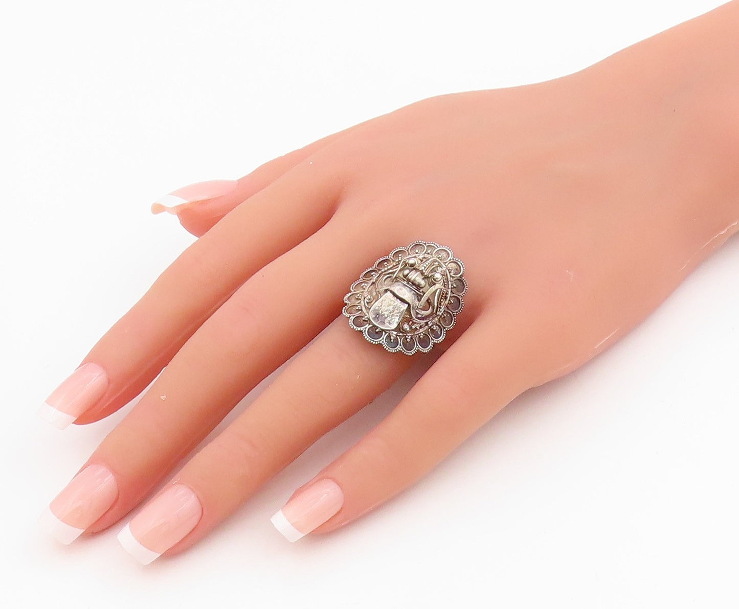 925 Sterling Silver Vintage Ring Balinese Demon Queen Band  Sz 7.5  RG34206