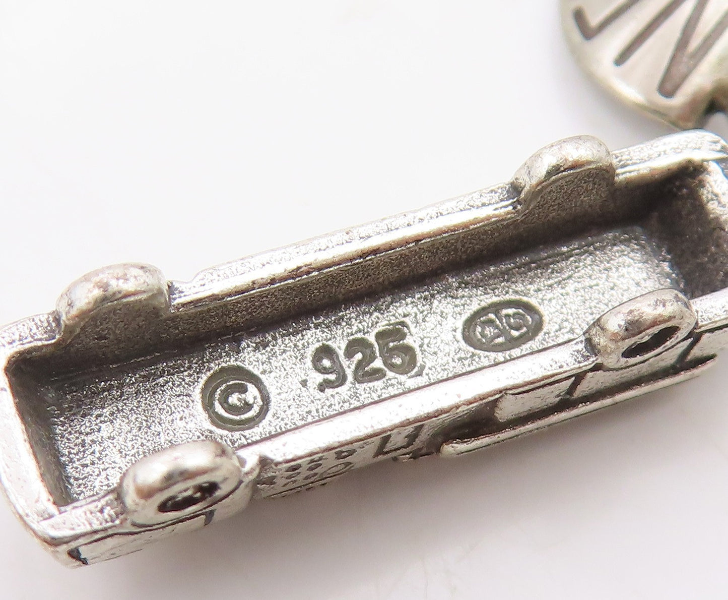 925 Sterling Silver  Vintage Petite Fire Truck New York Flag Pendant  PT9071