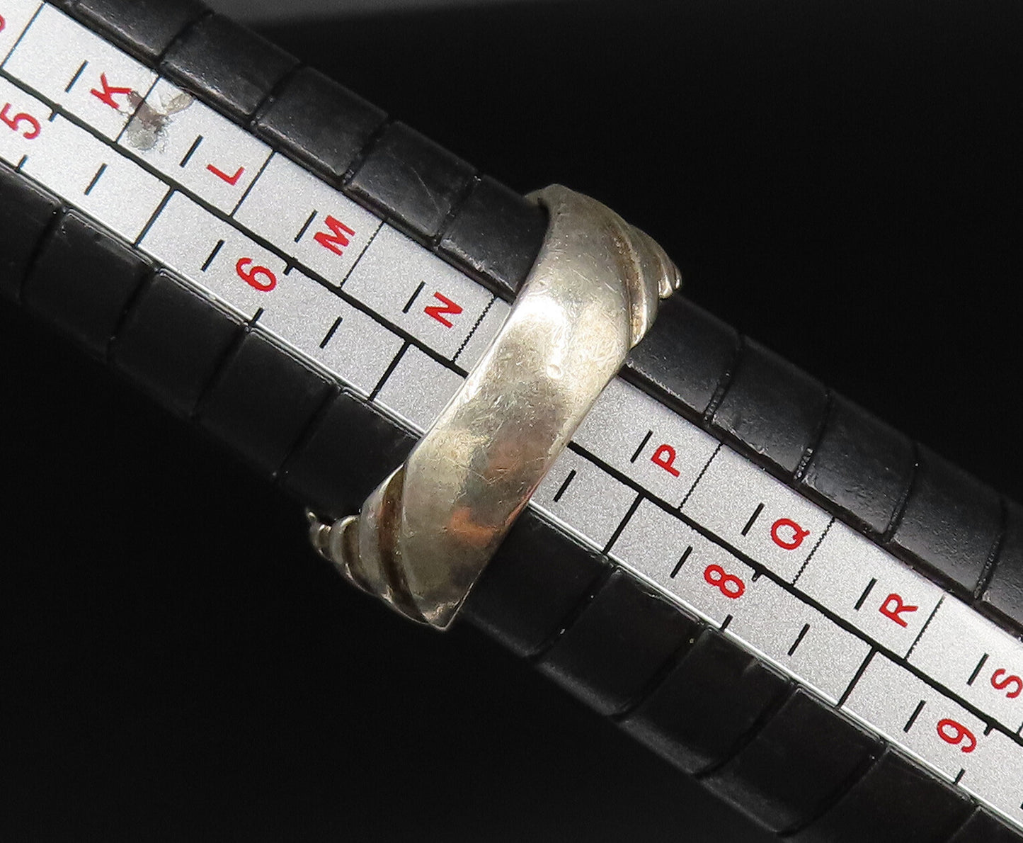 925 Silver  Vintage Fashionable Minimalist Ribbed Band Ring Sz 7  RG25880