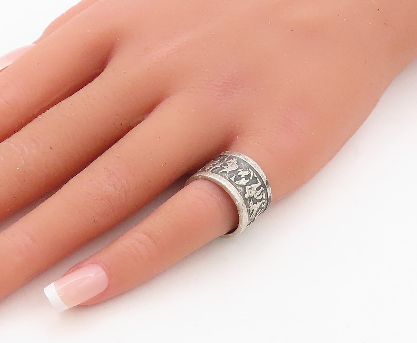 925 Sterling Silver Vintage Ring MEXICO Solid Trible Life Carved  Sz 6  RG31004