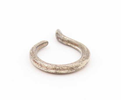 925 Sterling Silver Vintage Ring Dark Tone Designer Open Loop  Sz 5.5  RG31951