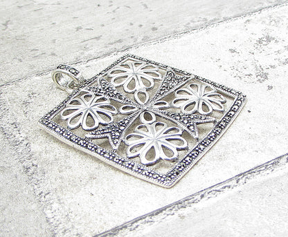 925 Sterling Silver  Marcasite Floral Art Picture Drop Pendant  PT1404