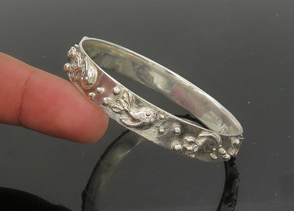 DESIGNER 925 Silver  Vintage Shiny Fish Pattern Petite Bangle Bracelet  BT9057