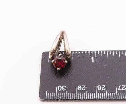 925 Sterling Silver  Vintage Prong Set Garnet Split Bail Pendant  PT19402