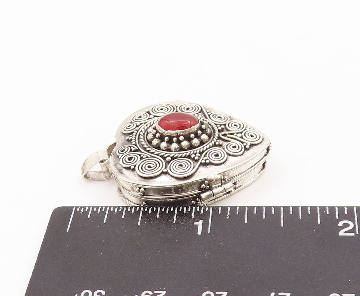 925 Sterling Silver Vintage Pendant Garnet Swirly Carved Heart (OPENS)  PT23448