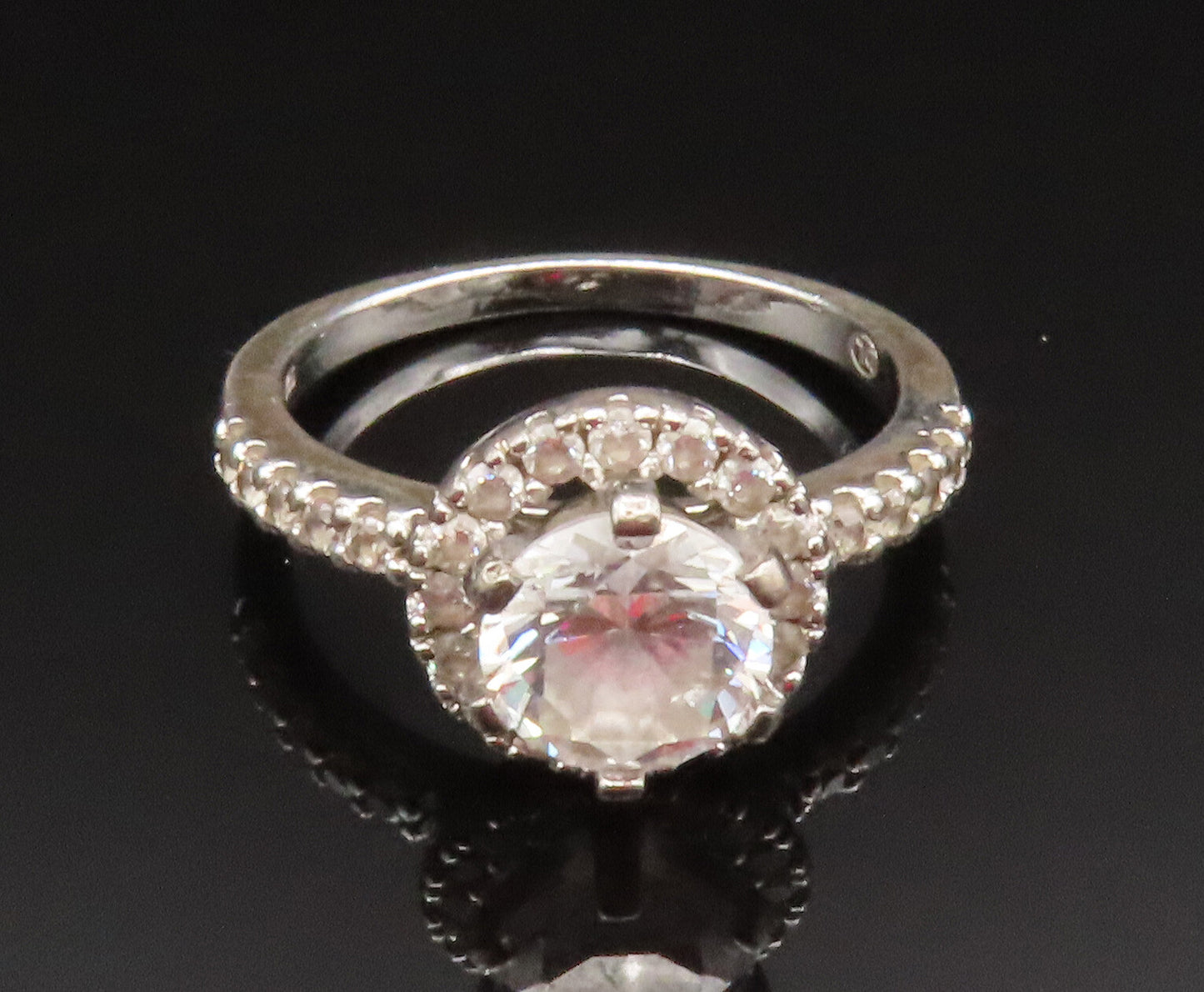 925 Sterling Silver  Vintage Fancy Cubic Zirconia Halo Ring Sz 7  RG25224