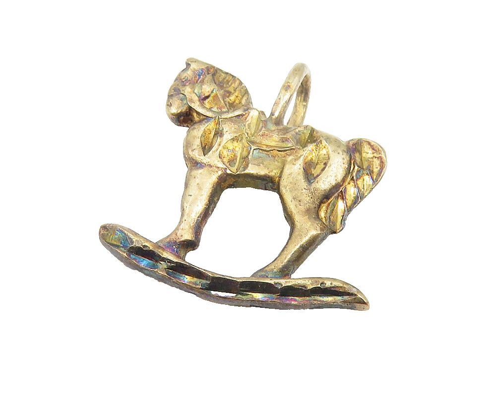 925 Sterling Silver  Vintage Diamond Cut Detail Rocking Horse Pendant  PT8964