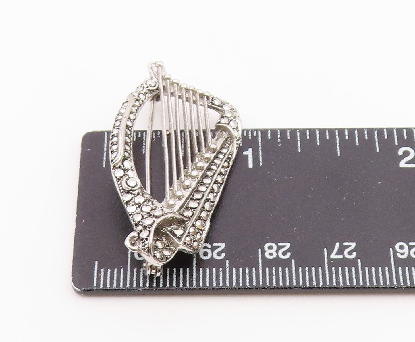 925 Sterling Silver  Vintage Sparkling Harm Instrument Brooch Pin  BP8359