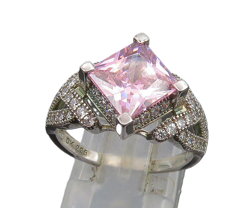 925 Silver  Vintage Fancy Diamond Shaped Cubic Zirconia Ring Sz 8  RG25169