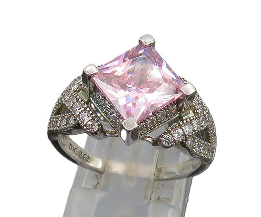 925 Silver  Vintage Fancy Diamond Shaped Cubic Zirconia Ring Sz 8  RG25169