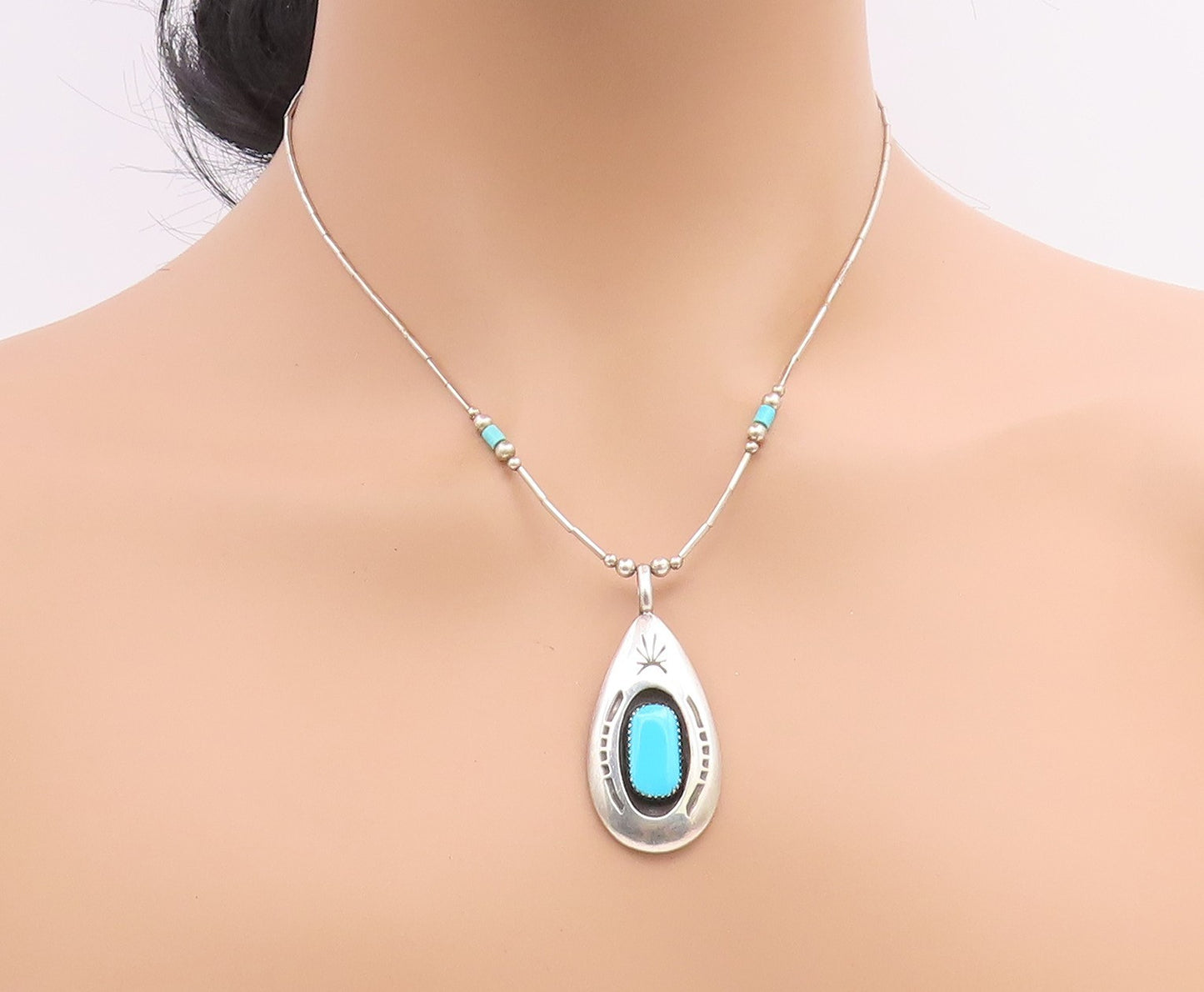 925 Sterling Silver Vintage Necklace NAVAJO ZUNI Turquoise Teardrop  NE4812