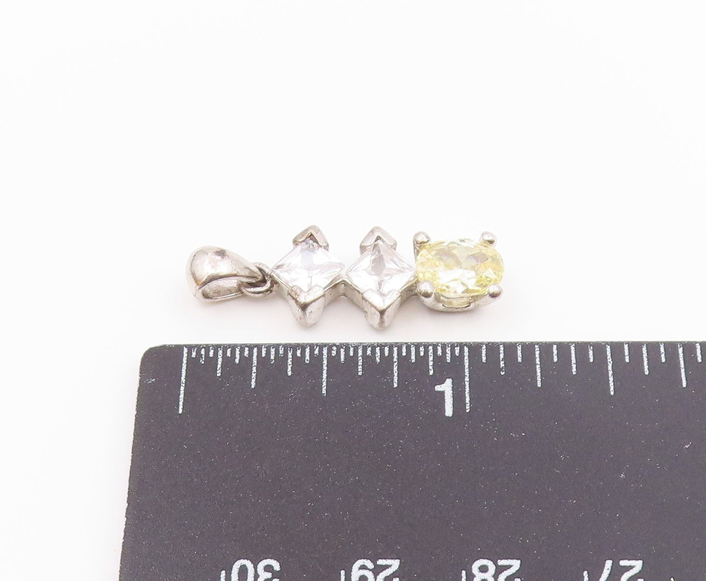 925 Sterling Silver  Vintage Sparkling Cubic Zirconia Vertical Pendant PT18481