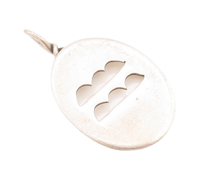 925 Sterling Silver Vintage Pendant Minimalist Oval Cutout Design  PT23666