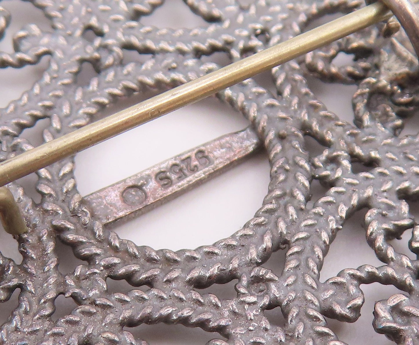 EUROPEAN 925 Silver  Vintage Braided & Beaded Pretzel Twist Brooch Pin  BP9738