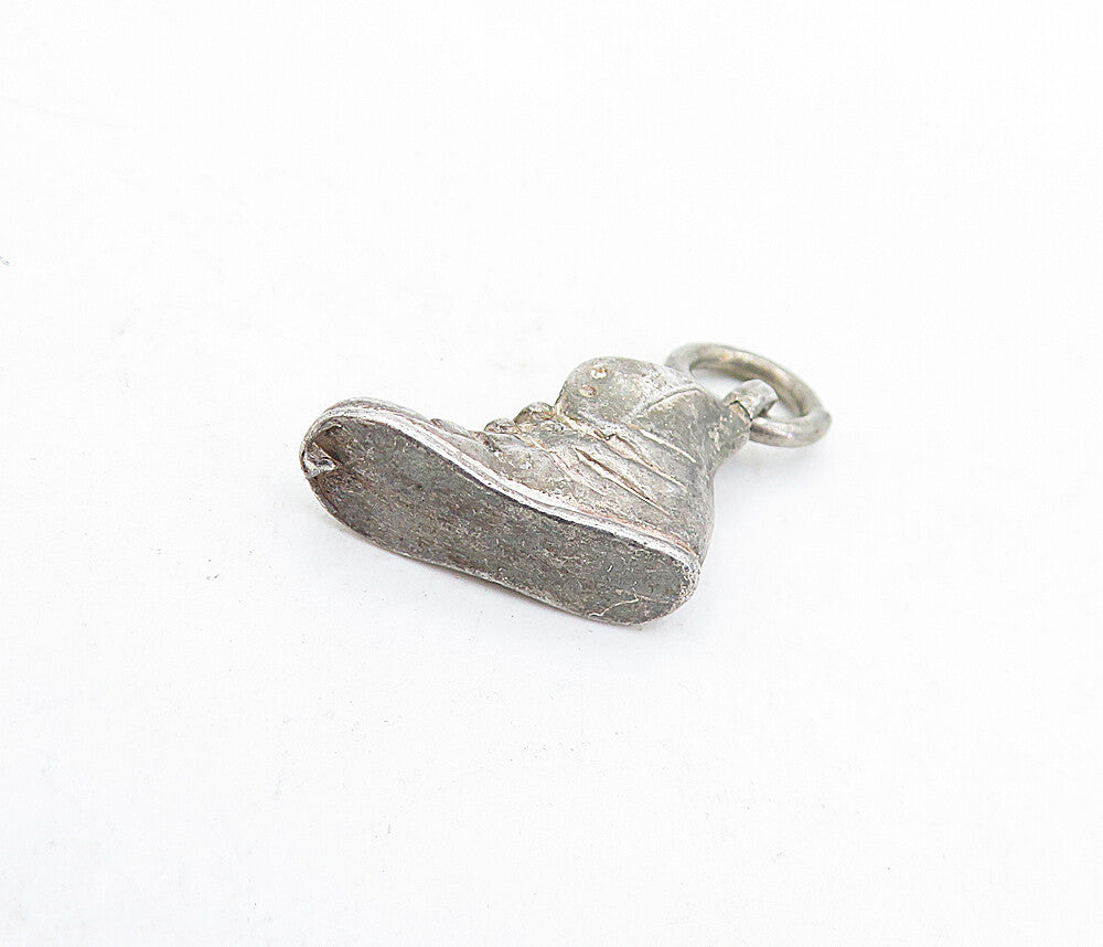 925 Sterling Silver  Vintage Petite Old Fashioned Boot Motif Pendant  PT3923
