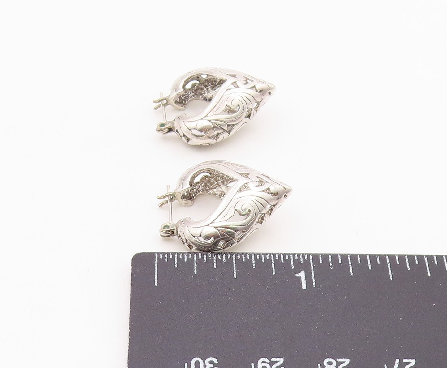 925 Sterling Silver Vintage Earrings Elegant Scrollwork Love Heart Hoop  EG14395