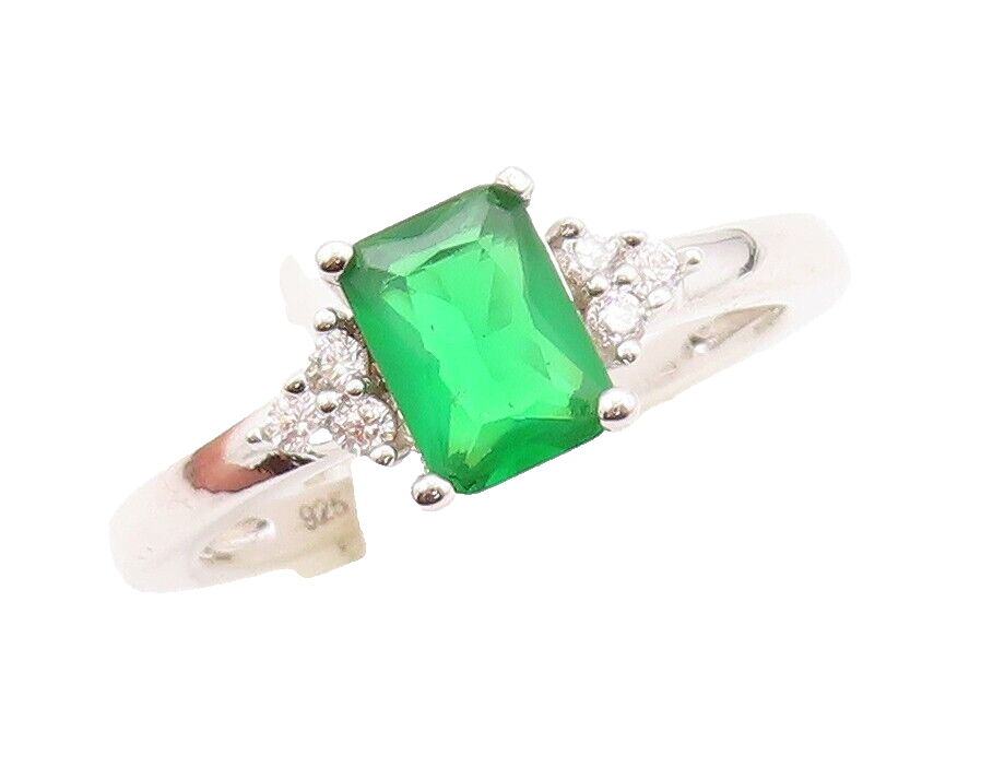 925 Sterling Silver Vintage Ring Rectangle Cut Green & White CZ  Sz 7 RG30515