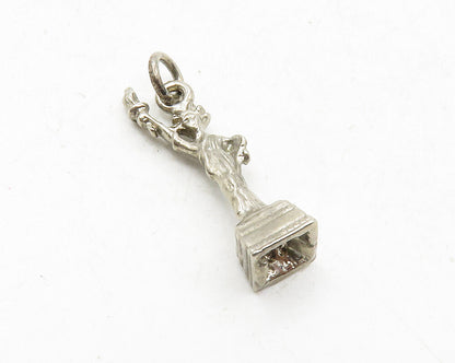 925 Sterling Silver  Vintage Petite Statue Of Liberty NYC Pendant  PT9824
