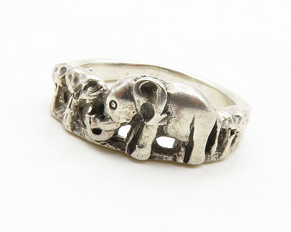 925 Sterling Silver  Vintage Dark Tone Elephants Motif Band Ring Sz 9  RG13799