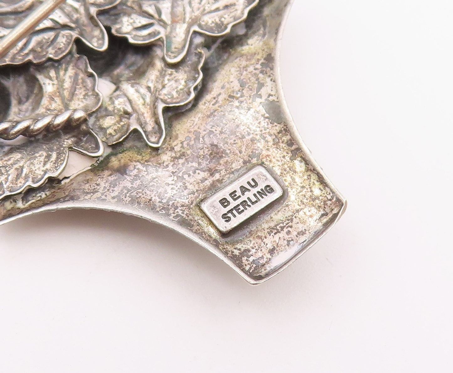 BEAU 925 Silver  Vintage Rose Flower Basket With Bow Tie Brooch Pin  BP9790