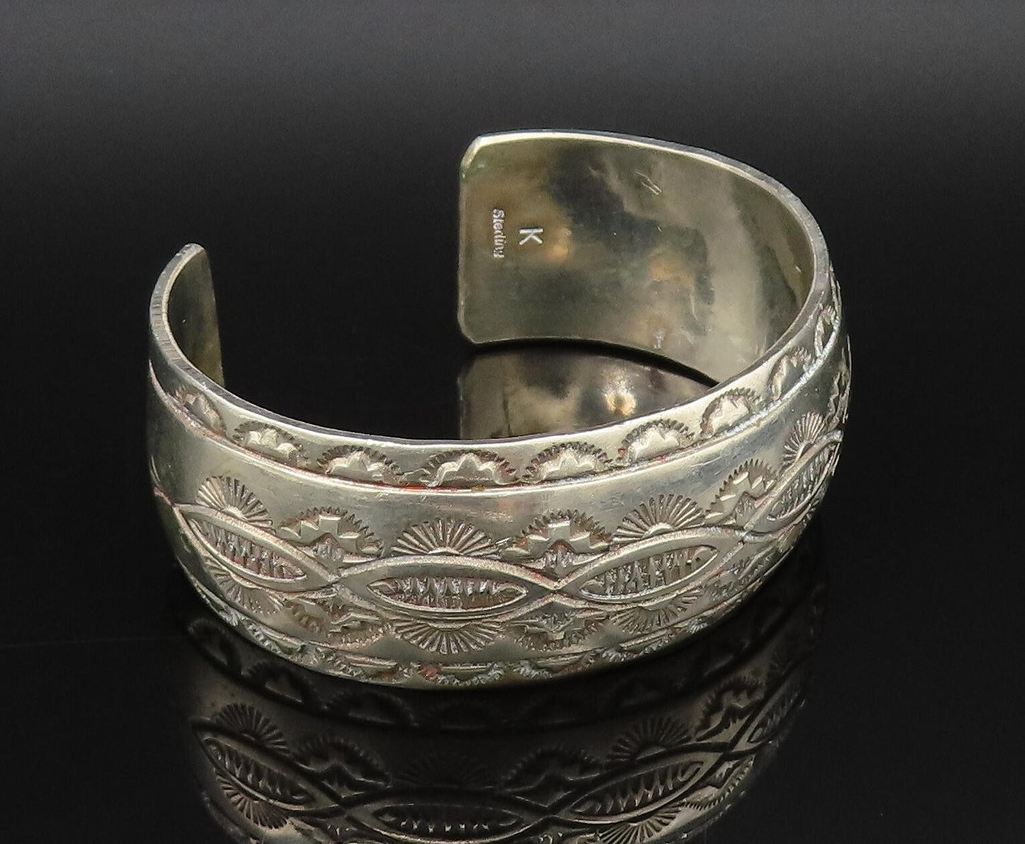 NAVAJO 925 Silver  Vintage Etched Lines & Patterns Cuff Bracelet  BT9748