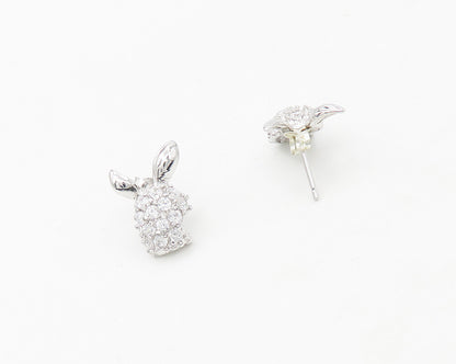 925 Sterling Silver   White Topaz Bunny Rabbit Motif Stud Earrings  EG8928