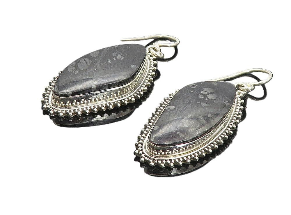 925 Sterling Silver  Vintage Black Jasper Bordered Dangle Earrings  EG3723