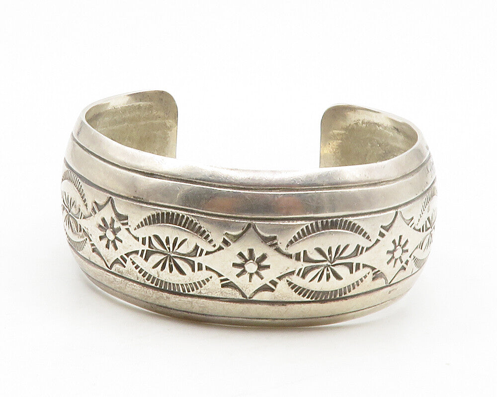 NAVAJO 925 Sterling Silver  Vintage Etched Star Pattern Cuff Bracelet  BT5178