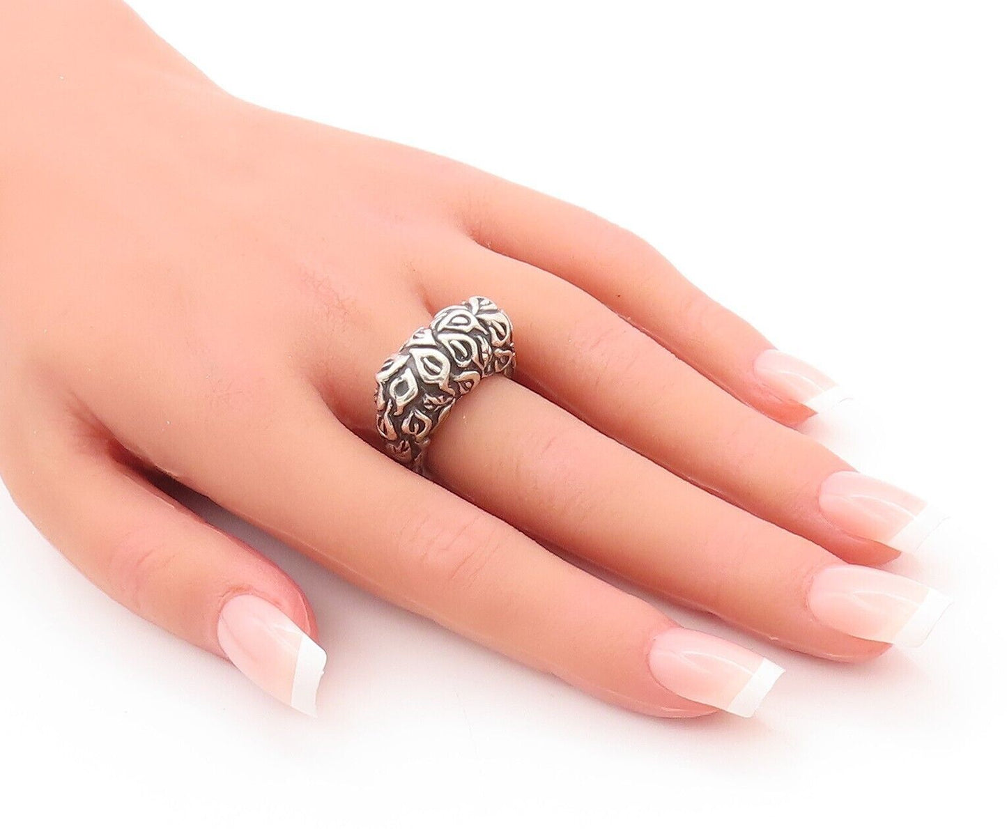 925 Sterling Silver Vintage Ring Solid Domed Carved Leaves  Sz 6 RG28642