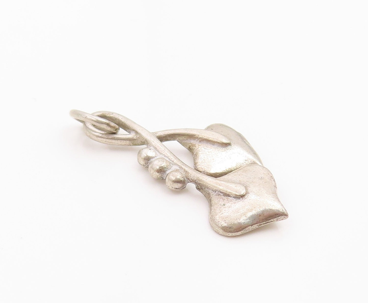 925 Sterling Silver  Vintage Shiny Floral Leaf Motif Drop Pendant  PT16576