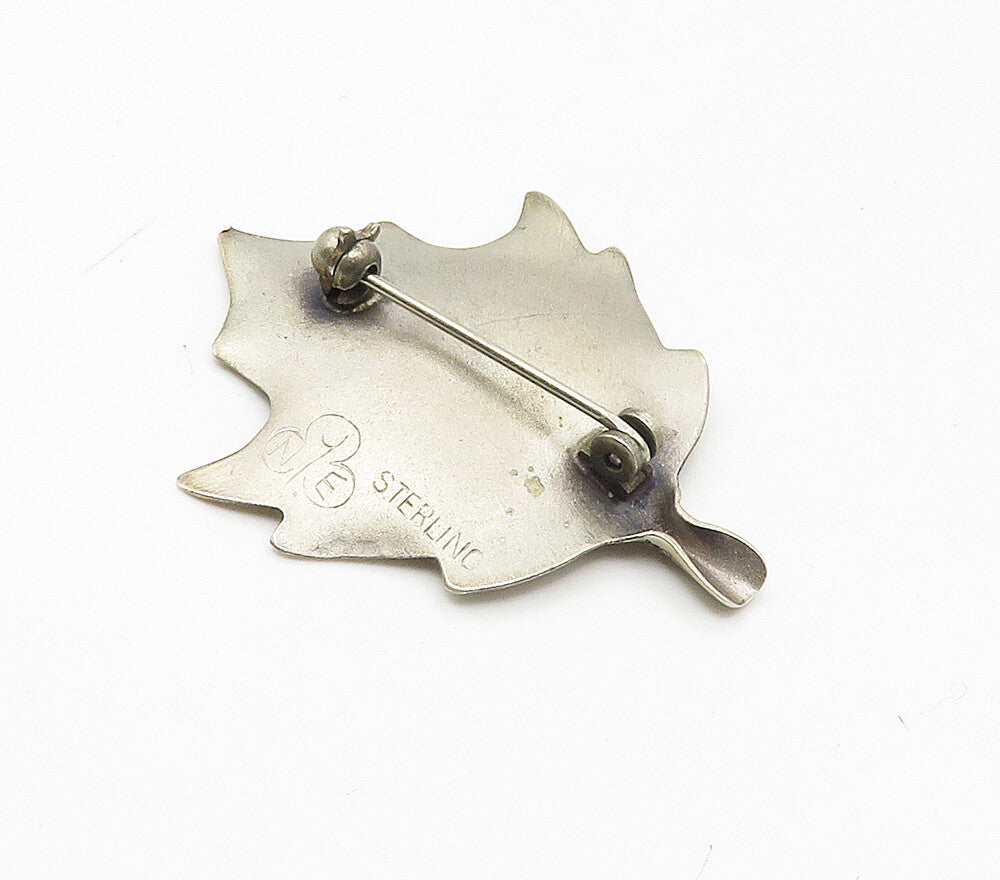 STUART NYE 925 Sterling Silver   Vintage Etched Autumn Leaf Brooch Pin  BP6623
