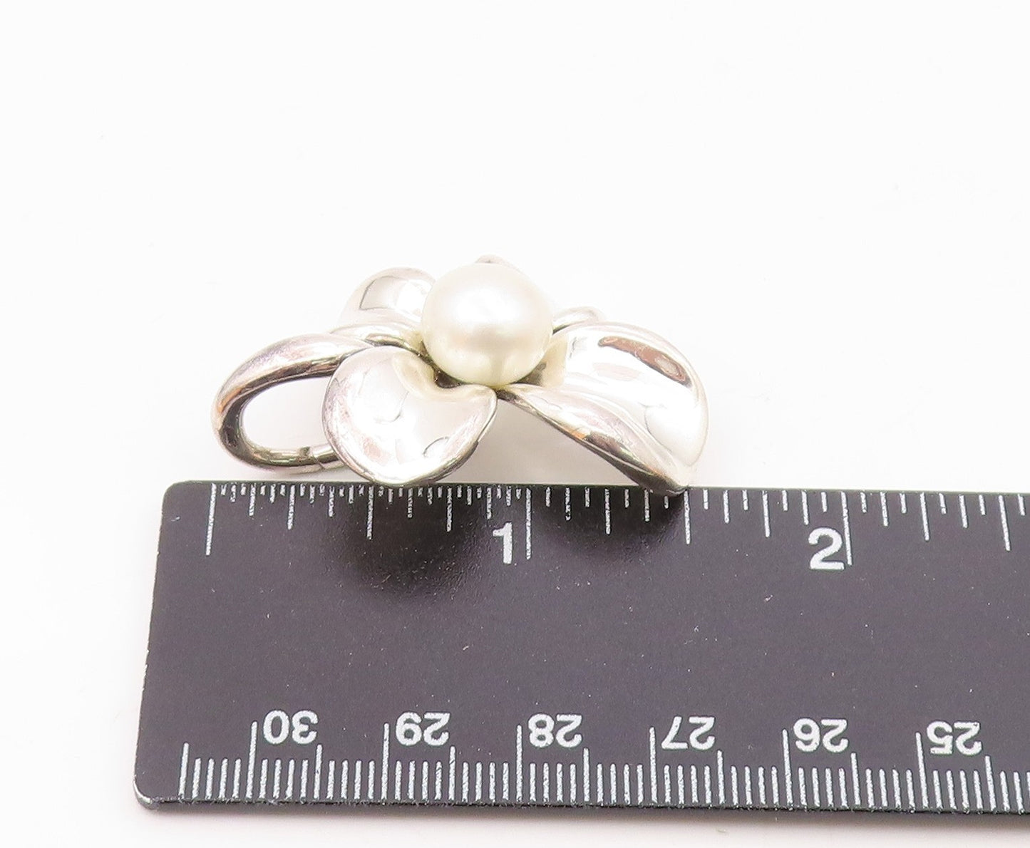 ANN KING 925 Sterling Silver  Vintage Cultured Pearl Flower Pendant  PT19990