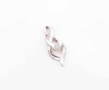 925 Sterling Silver  Vintage Shiny Genuine Diamonds Ribbon Pendant  PT17977