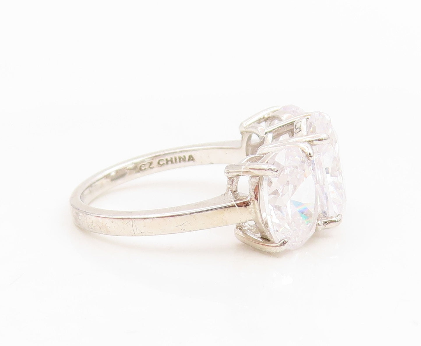 925 Sterling Silver Vintage Ring Three Stone CZ Statement Band  Sz 8  RG34994