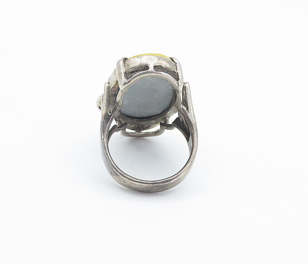 925 Sterling Silver  Vintage Mother Of Pearl Oval Cocktail Ring Sz 8  RG8409