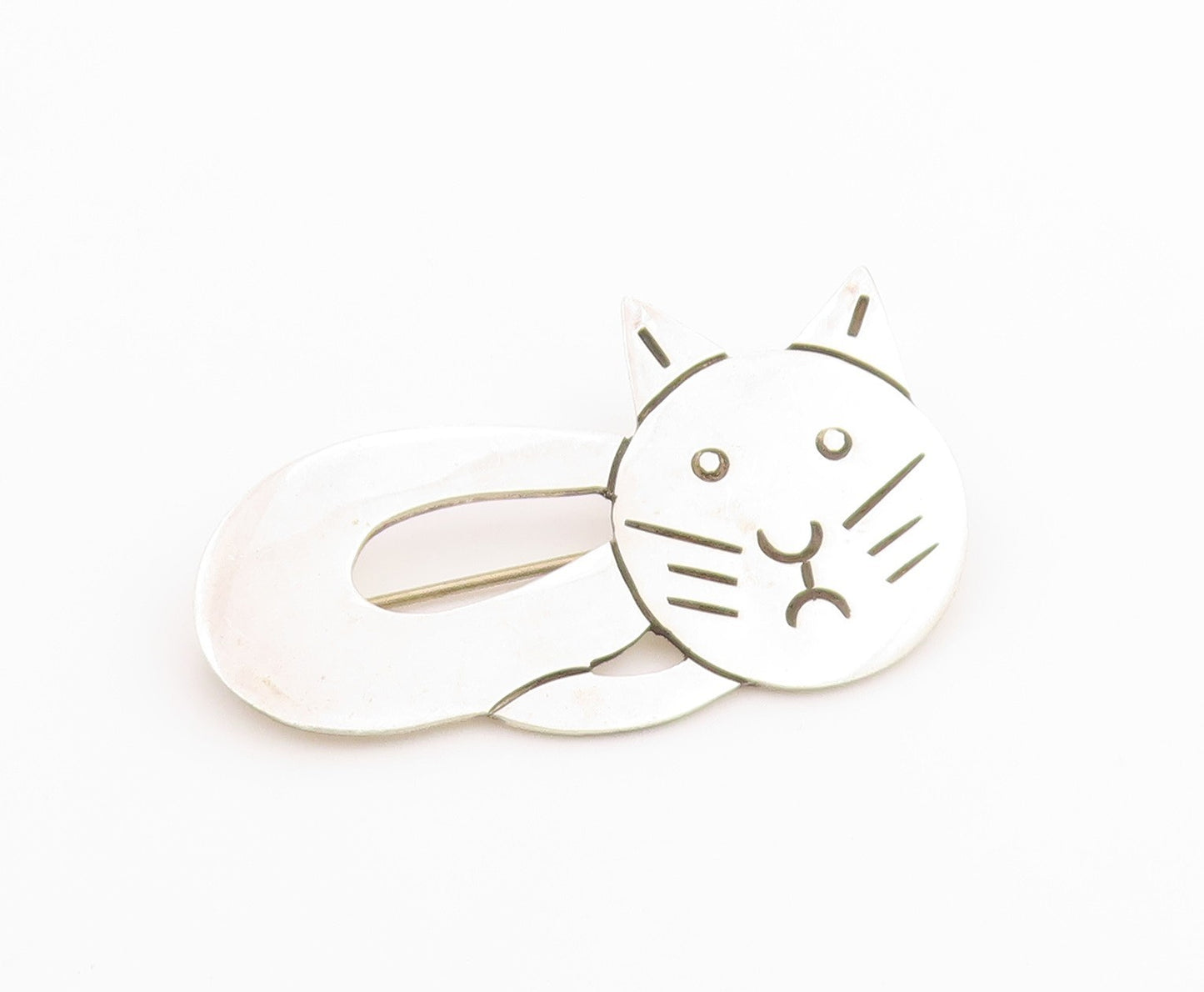 MEXICO 925 Sterling Silver  Vintage Shiny Lying Cat Motif Brooch Pin  BP3282