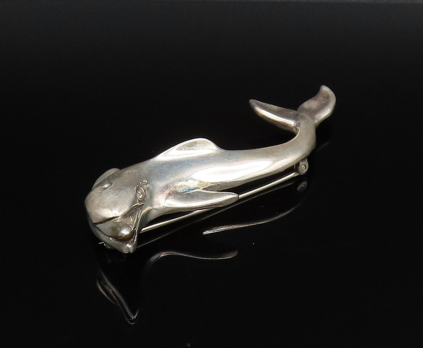 MEXICO 925 Silver  Vintage Carved Dolphin Sea Animal Brooch Pin  BP10035