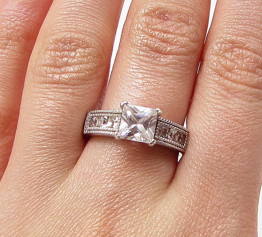 925 Sterling Silver  White Cubic Zirconia 7Stone Engagement Ring Sz 8  RG2955