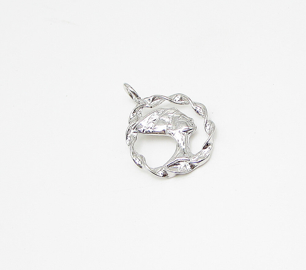 925 Sterling Silver  Shiny Egyption Goddess Drop Pendant  PT2268